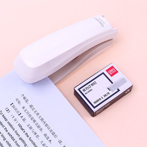 得力訂書(shū)針 12號(hào)與10號(hào)通用訂書(shū)釘，1000枚盒裝辦公用品推薦